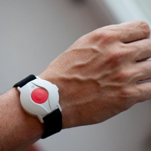 Montre alarme personne top agée swisscom